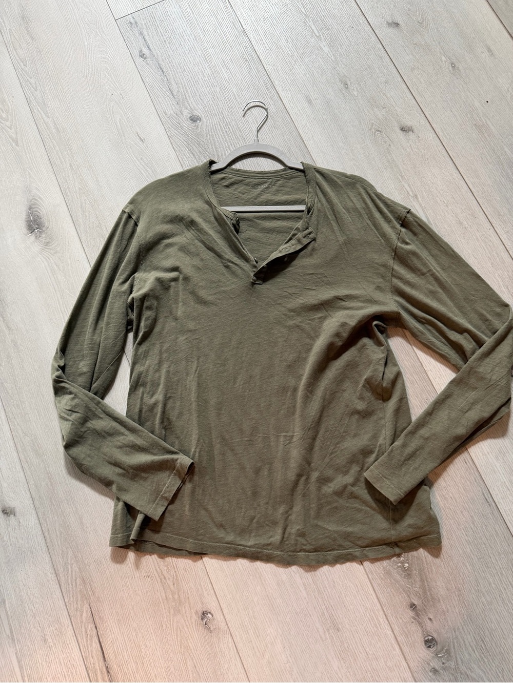 Men’s Olive Green Long Sleeve Henley Top